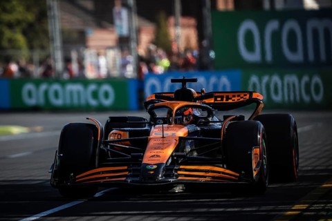 MELBOURNE, AUSTRALIA, MARCH 22: Oscar Piastri of Australia drives the McLaren MCL38 during second