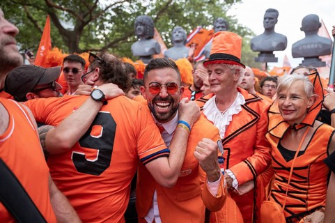 06/07/2024, Berlin, Germany, Europe, Fans of the Dutch national football team celebrate on a fan