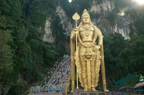 Murugan statue batu caves, kuala lumpur, malaysia, asia