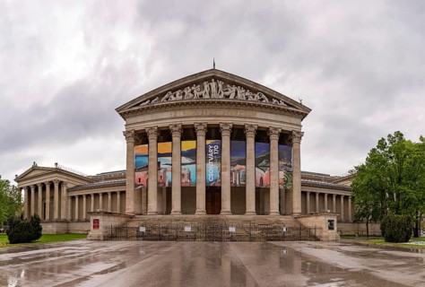 A picture of the Museum of Fine Arts of Budapest