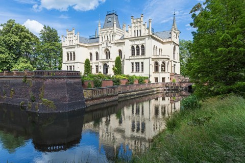 Evenburg moated castle, Leer, East Frisia, Lower Saxony, Germany