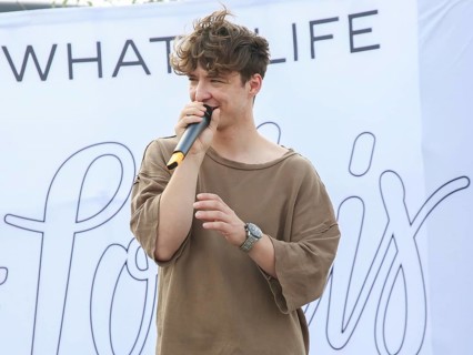Roman Lochmann from the German music and comedy duo Die Lochis on selfie tour on 3.9.18 in