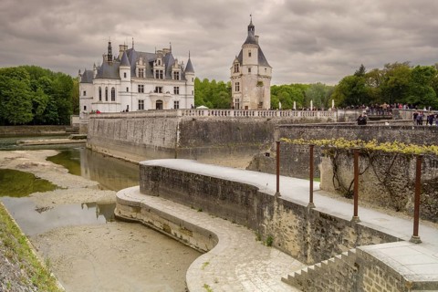 Schloss Chenonceau (Château de Chenonceau), ein malerisches Wasserschloss im französischen Ort