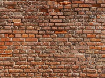 Masonry made from old bricks