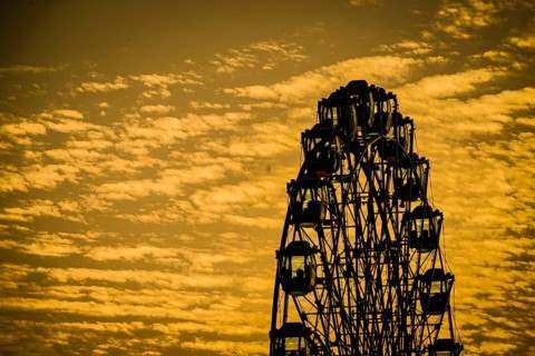 Ferris wheel and twilight sky. Shooting Location: Aichi Prefecture, Nagoya City