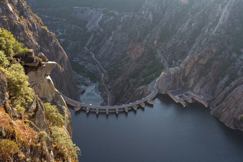 Aldeadavila dam from the Mirador del Fraile, Las Arribes del Duero, Aldeadavila de la Ribera,
