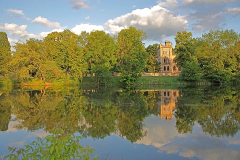 Christian Academy on the Saale with reflection, idyll, riverbank, Saale valley, Halle an der Saale,