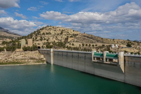 Dam, Amadorio River Reservoir, Villajoyosa, Alicante, Costa Blanca, Spain