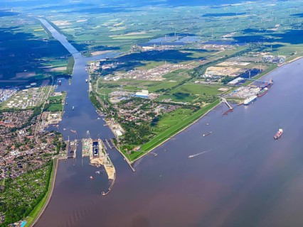 Aerial view, Brunsbüttel, canal, NOK, LNG terminal, Elbe, industry, Schleswig-Holstein, Germany