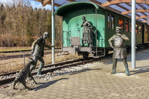 Durlesbach railway station, opened in 1849 and decommissioned in 1984, railway monument, railway
