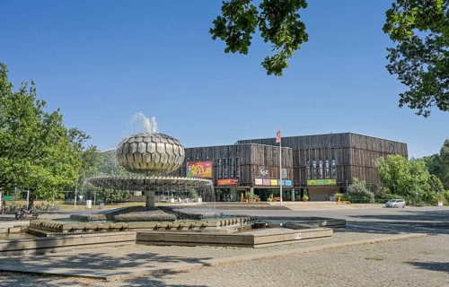 The Great Ball Fountain, FEZ, Wuhlheide, Oberschoeneweide, Berlin, Germany