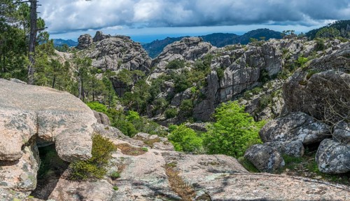 Hiking trail to the Cascade de Piscia di Gallo waterfall, Piscia di Ghjaddu, Alta Rocca, Corsica,