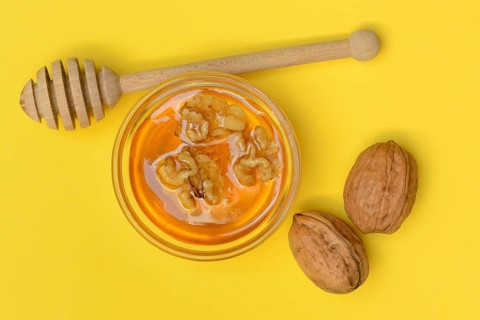 Walnuts in blossom honey, honey and walnuts