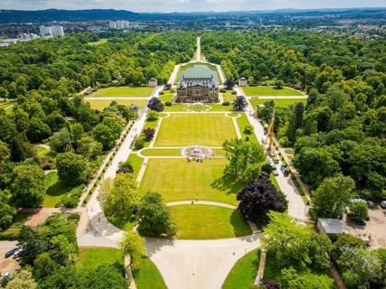 As part of the SIB's sculpture programme in the Great Garden, the copy of Time robs beauty was