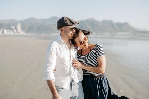 Lovers at the Sandstrad, Cape Town, South Africa
