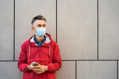 Man wearing face mask outdoor