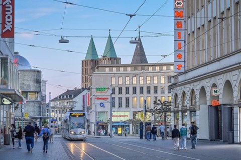 Street scene, Königsplatz, Kassel, Hesse, Germany