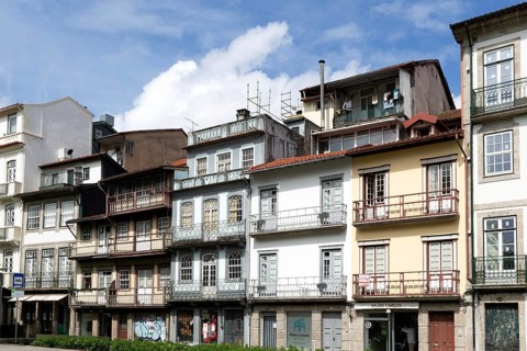 Historic buildings, Alameda de São Dâmaso, city centre of Guimaraes, northern Portugal