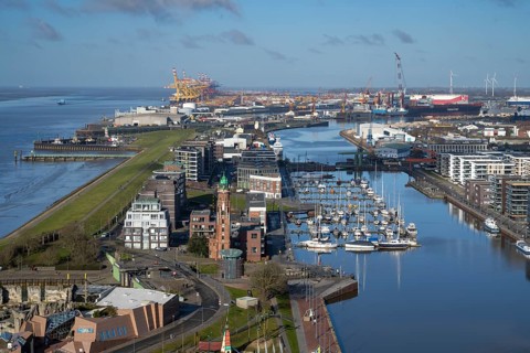 Havenwelten, Neuer Hafen, Kaiserhafen, Containerhafen, Weser, view from the observation deck of the
