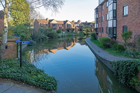 Houses, Canal, Stratford-upon-Avon, Warwickshire, England, Great Britain