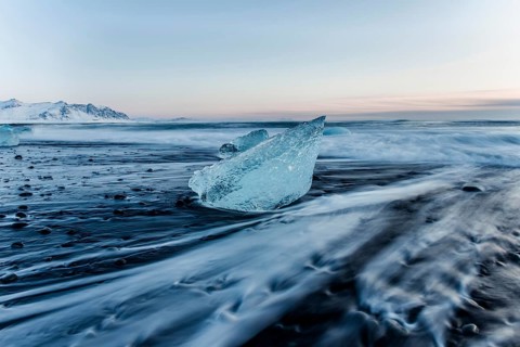 Jökulsarlon, icebergs, ice, cold, glacial lake, Vatnajökull glacier, winter, beach, sunrise, ocean,