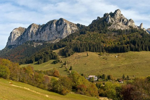 Montagne des Mémises mountain range and Mont César peak, Bernex, limestone peak in the French