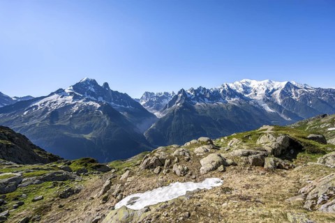 Mountain panorama with glaciated peaks, Aiguille du Midi and Mont Blanc, Aiguille de Mesure and