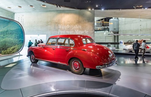 Mercedes-Benz 300 from 1952: The Mercedes-Benz Museum in Stuttgart presents a journey through the