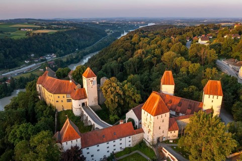 Neuburg am Inn Castle, Neuburg am Inn, drone shot, Lower Bavaria, Bavaria, Germany