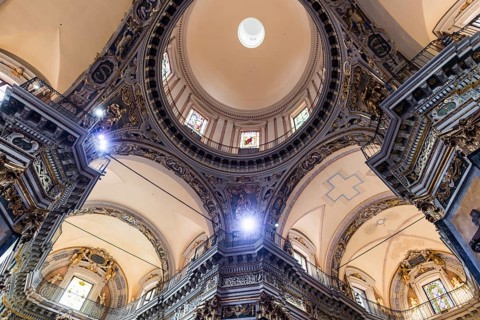 Interior view, Cathedral, Cathédrale Sainte-Réparate de Nice, Old Town, Nice, Alpes Maritimes,