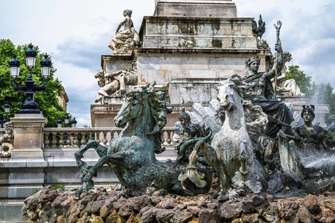 Fontaine du Char du Triomphe de la Concorde, Place des Quinconces, Bordeaux, Gironde,