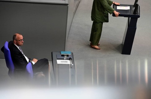 Federal Chancellor Friedrich Merz (CDU) and parts of his cabinet sit on the government bench,