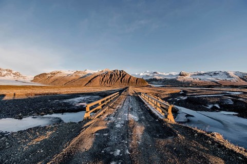 Unpaved road, bridge, glacier Vatnajökull, ice, rocks, lake, sunset, winter, cold, Iceland* Gravel
