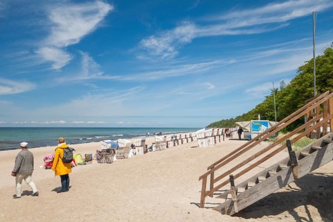 Natural sandy beach, tourists, staircase, Baltic resort Rerik, Baltic Sea, Rostock district,