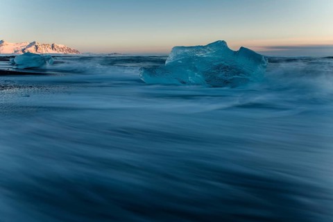 Jökulsarlon, icebergs, ice, cold, glacial lake, Vatnajökull glacier, winter, beach, sunrise, ocean,