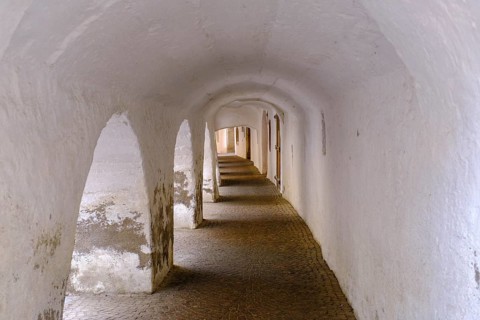 Laubengasse, Glurns, Vinschgau, South Tyrol, Italy