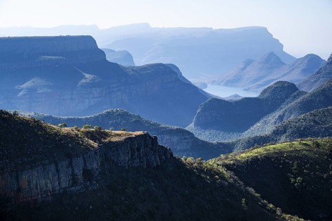View of the Blyde River gorge, Lowveld Viewpoint, in the evening light, canyon landscape, Blyde