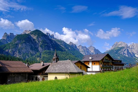 Chapel of the Virgin Mary in the hamlet of Kratten, Sappada, Plodn, Carnic Alps, Julian Friuli,