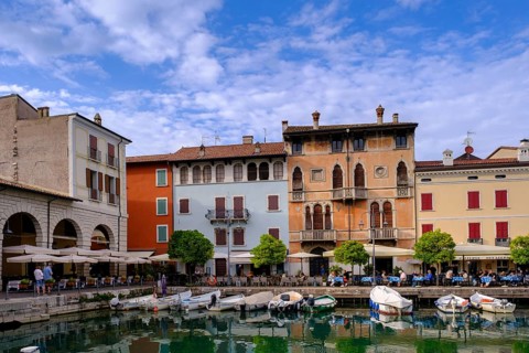 Houses at the harbour, Porto Vecchio, Lake Garda, Desenzano del Garda, Lombardy, Province of