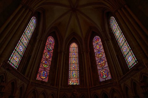 Interior view, stained glass window, coloured stained glass window, ambulatory, Cathédrale