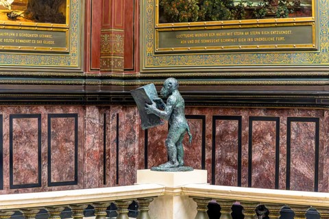 Interior design with paintings and exhibits in the Hamburger Kunsthalle, art museum am