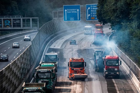 Rehabilitation of the A52 motorway near Essen, an 8 km long section between the Essen-Kettwig