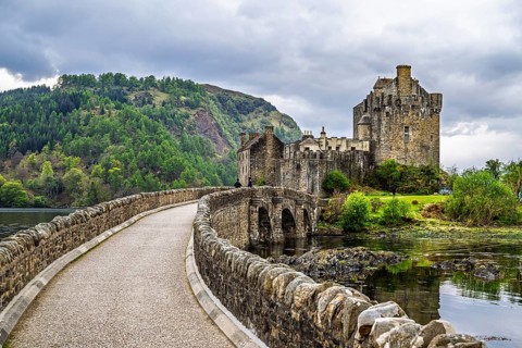 Eilean Donan Castle, Loch Duich, Isle of Skye, Highlands, Scotland, UK