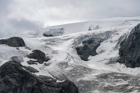 Glacier Glacier de Cheilon, glacier tongue with crevasses, Valais Alps, Valais, Switzerland