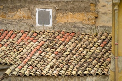 Extension with a roof made of traditional roof tiles, Agrigento, Argrigento, Sicily, Italy