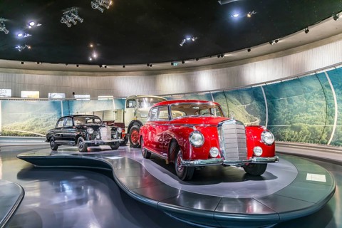 Mercedes-Benz 300 from 1952: The Mercedes-Benz Museum in Stuttgart presents a journey through the