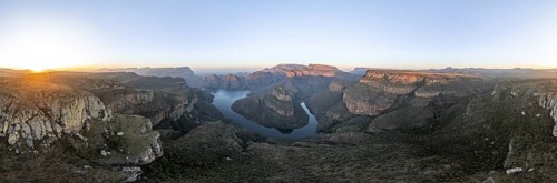 Sunset at Blyde River Canyon with Three Rondawels peak, view of canyon with Blyde River and table