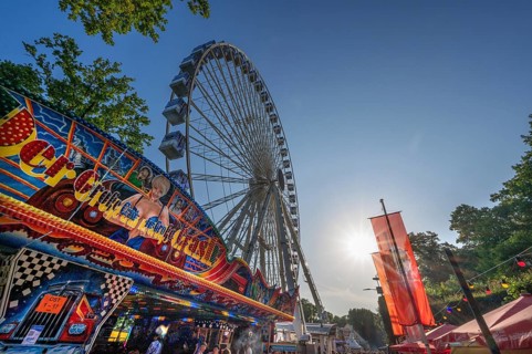 Ferris wheel at the Erlangen Bergkirchweih, traditional twelve-day folk festival, Erlangen, Middle