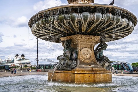 Fontaine des Trois Graces, Place de la Bourse, Bordeaux, Gironde, Nouvelle-Aquitaine, France