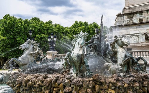 Fontaine du Char du Triomphe de la Concorde, Place des Quinconces, Bordeaux, Gironde,